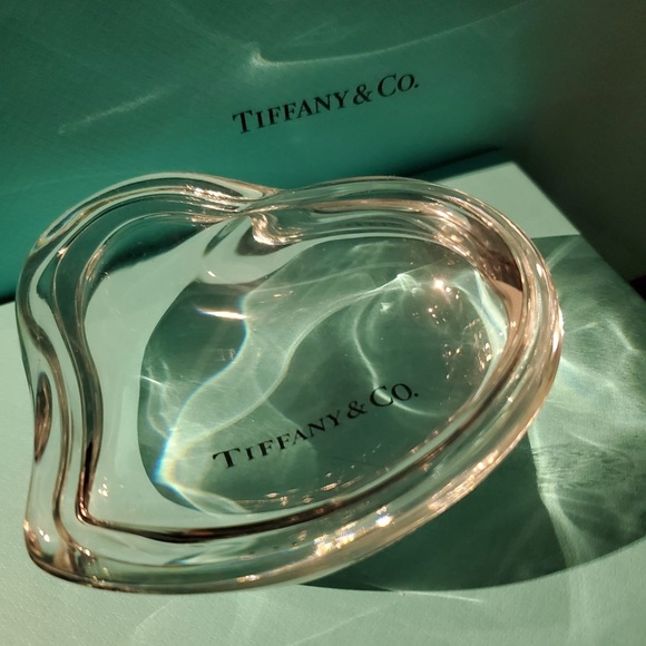 Tiffany & Co. Elsa Peretti Heart Box - Picture 1 of 3